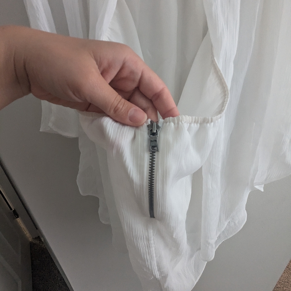 ALICE + OLIVIA Mini White Strapless Ruffle Dress - Picture 5 of 8